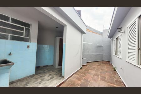 Casa à venda com 286m², 3 quartos e 2 vagas Casa à venda com 286m², 3 quartos e 2 vagasLavanderia