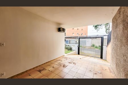 Casa à venda com 286m², 3 quartos e 2 vagas Casa à venda com 286m², 3 quartos e 2 vagasGaragem