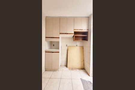 Casa à venda com 286m², 3 quartos e 2 vagas Casa à venda com 286m², 3 quartos e 2 vagasCozinha