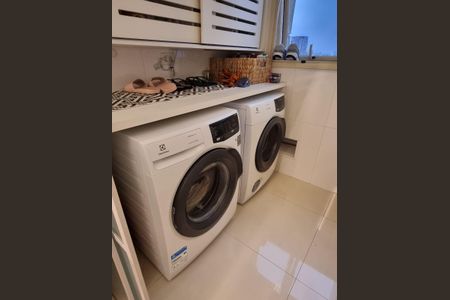 Apartamento à venda com 76m², 2 quartos e 2 vagas Apartamento à venda com 76m², 2 quartos e 2 vagasÁrea de Serviço