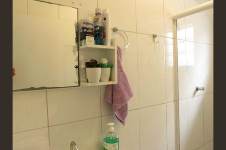 Casa à venda com 217m², 2 quartos e 4 vagasBanheiro Social