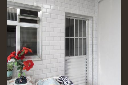 Casa à venda com 217m², 2 quartos e 4 vagasEntrada