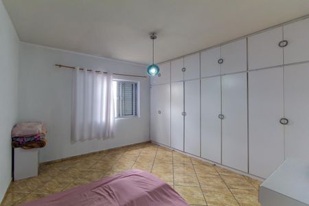 Quarto 1 de casa para alugar com 2 quartos, 206m² em Vila Bela, São Paulo