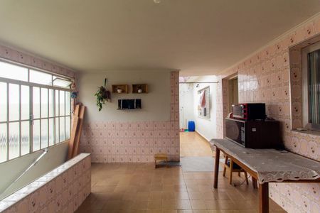 Casa para alugar com 206m², 2 quartos e 2 vagas Casa para alugar com 206m², 2 quartos e 2 vagasÁrea de Serviço