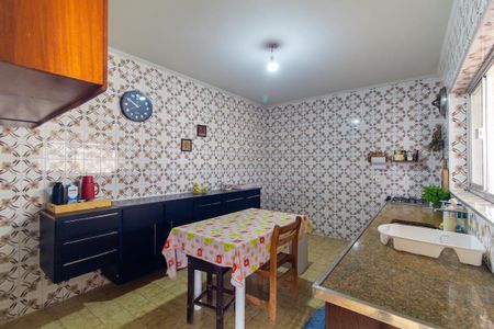 Casa para alugar com 206m², 2 quartos e 2 vagas Casa para alugar com 206m², 2 quartos e 2 vagasCozinha