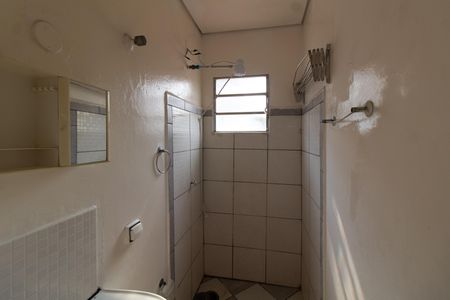 Banheiro de kitnet/studio para alugar com 1 quarto, 20m² em Cidade Universitária, Campinas