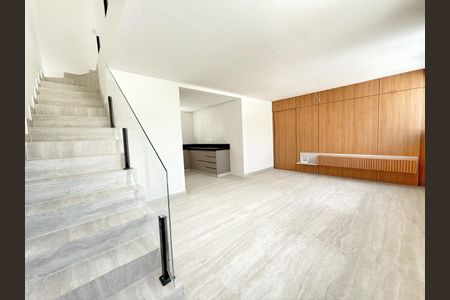 Apartamento à venda com 192m², 4 quartos e 2 vagasSala