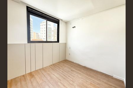 Apartamento à venda com 192m², 4 quartos e 2 vagasQuarto 1