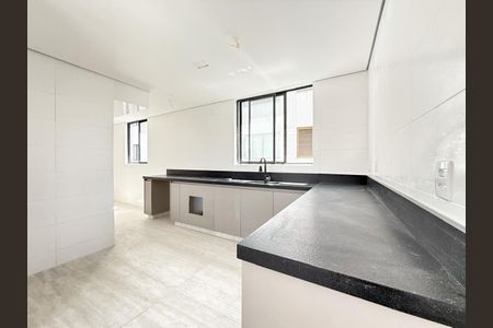 Apartamento à venda com 192m², 4 quartos e 2 vagasCozinha