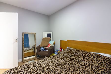 Quarto 2 de apartamento à venda com 2 quartos, 42m² em Jardim Boa Vista, Osasco