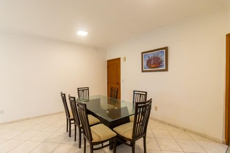 Apartamento para alugar com 136m², 3 quartos e 2 vagasSala