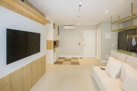 Sala de apartamento à venda com 3 quartos, 84m² em Vila Cordeiro, São Paulo