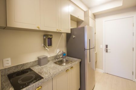 Cozinha de kitnet/studio à venda com 1 quarto, 30m² em Santo Amaro, São Paulo