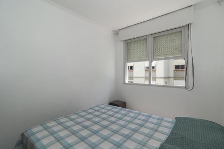 Quarto de apartamento para alugar com 1 quarto, 40m² em Vila Ipiranga, Porto Alegre