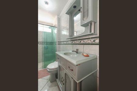 Banheiro de apartamento para alugar com 1 quarto, 40m² em Vila Ipiranga, Porto Alegre