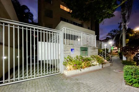 Apartamento à venda com 38m², 1 quarto e 1 vagaFachada - Plaquinha