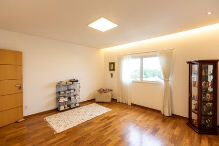 Casa de condomínio à venda com 482m², 5 quartos e 4 vagasQuarto 