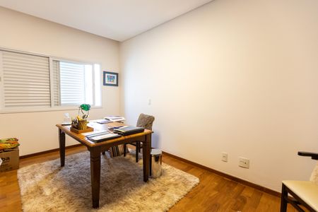 Casa de condomínio à venda com 482m², 5 quartos e 4 vagasSuíte 2