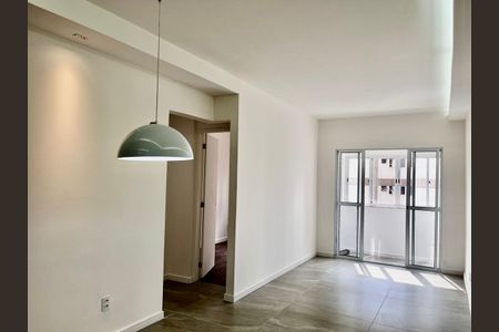 Apartamento à venda com 62m², 2 quartos e 1 vaga Apartamento à venda com 62m², 2 quartos e 1 vagaSala/Cozinha