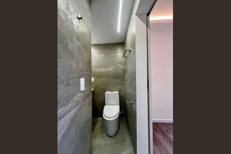 Apartamento à venda com 62m², 2 quartos e 1 vaga Apartamento à venda com 62m², 2 quartos e 1 vagaBanheiro da Suíte