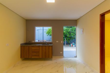 Sala/Cozinha de casa de condomínio para alugar com 1 quarto, 25m² em Chácara Belenzinho, São Paulo