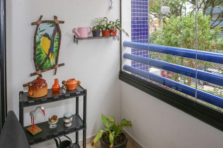 Sacada de apartamento à venda com 3 quartos, 85m² em Alto da Lapa, São Paulo