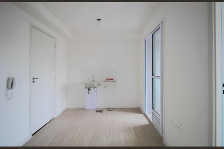 Sala/Cozinha de apartamento para alugar com 2 quartos, 33m² em Vila Plana, São Paulo