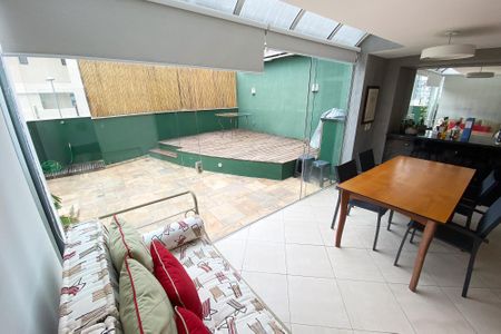 Apartamento à venda com 110m², 2 quartos e 2 vagas Apartamento à venda com 110m², 2 quartos e 2 vagasSala de Jantar
