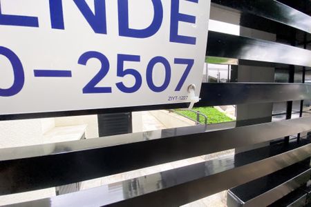 Apartamento à venda com 110m², 2 quartos e 2 vagas Apartamento à venda com 110m², 2 quartos e 2 vagasPlaca