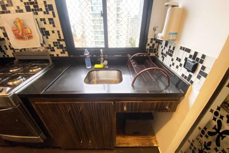 Apartamento à venda com 110m², 2 quartos e 2 vagas Apartamento à venda com 110m², 2 quartos e 2 vagasCozinha