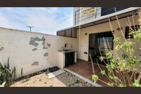 Casa de condomínio à venda com 75m², 2 quartos e 1 vaga Casa de condomínio à venda com 75m², 2 quartos e 1 vagaQuintal