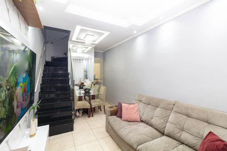 Casa de condomínio à venda com 70m², 2 quartos e 1 vaga Casa de condomínio à venda com 70m², 2 quartos e 1 vagaSala