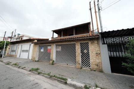 Casa à venda com 250m², 3 quartos e 3 vagasFachada