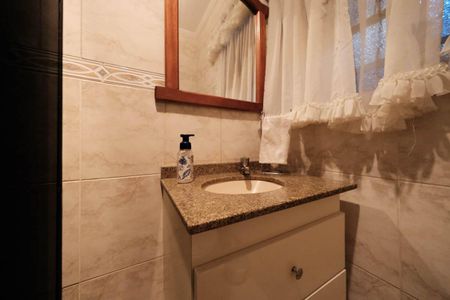 Casa à venda com 250m², 3 quartos e 3 vagasBanheiro