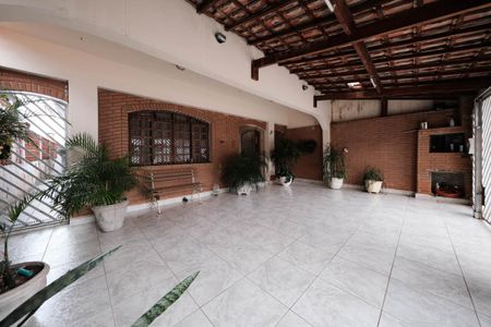 Casa à venda com 250m², 3 quartos e 3 vagasGaragem