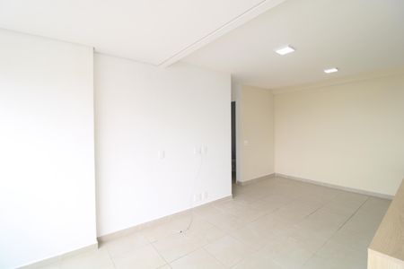Sala de apartamento para alugar com 2 quartos, 60m² em Socorro, São Paulo