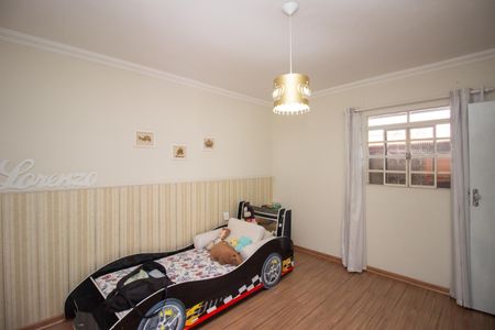 Casa à venda com 140m², 4 quartos e 2 vagasSuíte 2