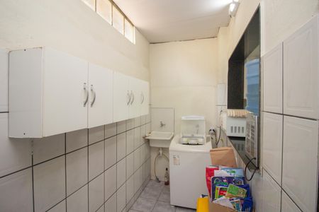 Casa à venda com 140m², 4 quartos e 2 vagasÁrea de Serviço