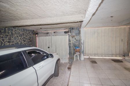 Casa à venda com 140m², 4 quartos e 2 vagasGaragem