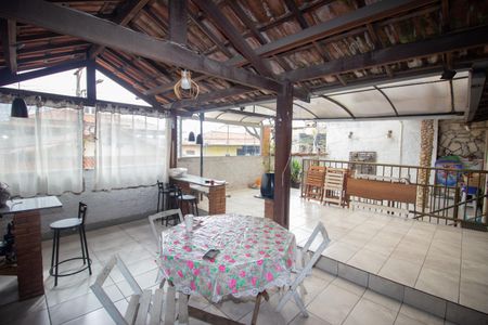 Casa à venda com 140m², 4 quartos e 2 vagasÁrea gourmet