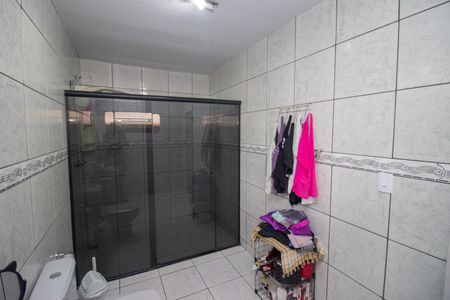 Casa à venda com 140m², 4 quartos e 2 vagasBanheiro da Suíte 2