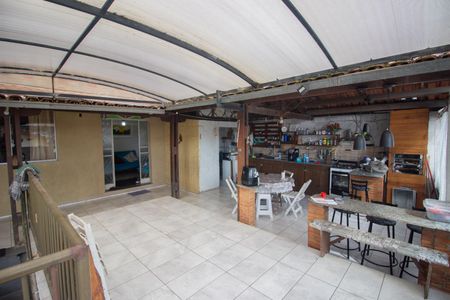 Casa à venda com 140m², 4 quartos e 2 vagasÁrea gourmet