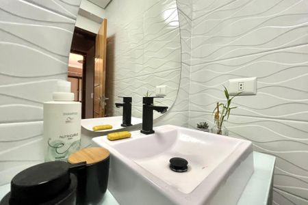 Apartamento à venda com 120m², 2 quartos e 2 vagas Apartamento à venda com 120m², 2 quartos e 2 vagasBanheiro Social