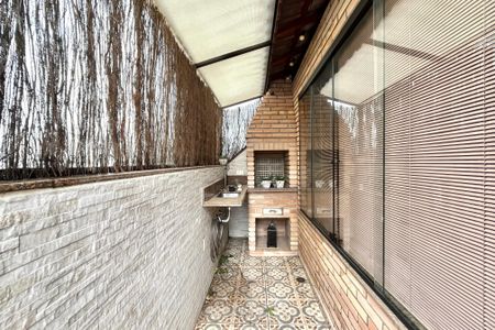 Apartamento à venda com 120m², 2 quartos e 2 vagas Apartamento à venda com 120m², 2 quartos e 2 vagasCobertura