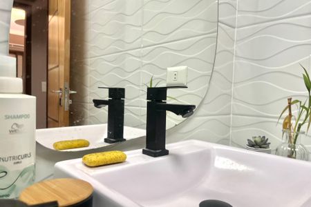 Apartamento à venda com 120m², 2 quartos e 2 vagas Apartamento à venda com 120m², 2 quartos e 2 vagasBanheiro Social