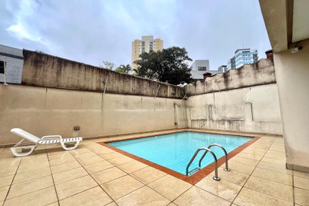 Apartamento à venda com 120m², 2 quartos e 2 vagas Apartamento à venda com 120m², 2 quartos e 2 vagasÁrea comum - Piscina
