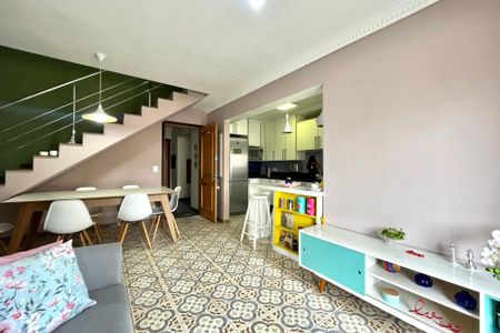 Apartamento à venda com 120m², 2 quartos e 2 vagas Apartamento à venda com 120m², 2 quartos e 2 vagasSala