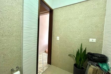 Apartamento à venda com 120m², 2 quartos e 2 vagas Apartamento à venda com 120m², 2 quartos e 2 vagasBanheiro da Suíte