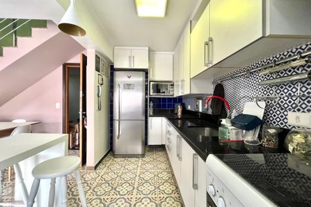 Apartamento à venda com 120m², 2 quartos e 2 vagas Apartamento à venda com 120m², 2 quartos e 2 vagasCozinha