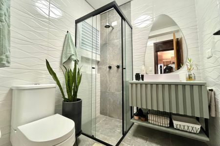 Apartamento à venda com 120m², 2 quartos e 2 vagas Apartamento à venda com 120m², 2 quartos e 2 vagasBanheiro Social